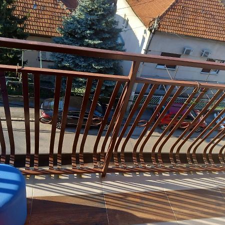 Cosy Rooftop Studio With Balcony Belgrade Luaran gambar