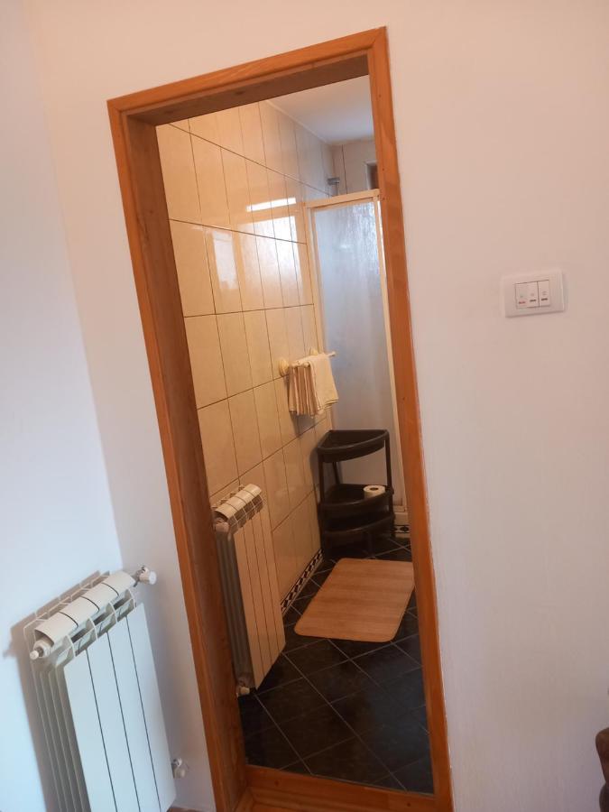 Cosy Rooftop Studio With Balcony Belgrade Luaran gambar